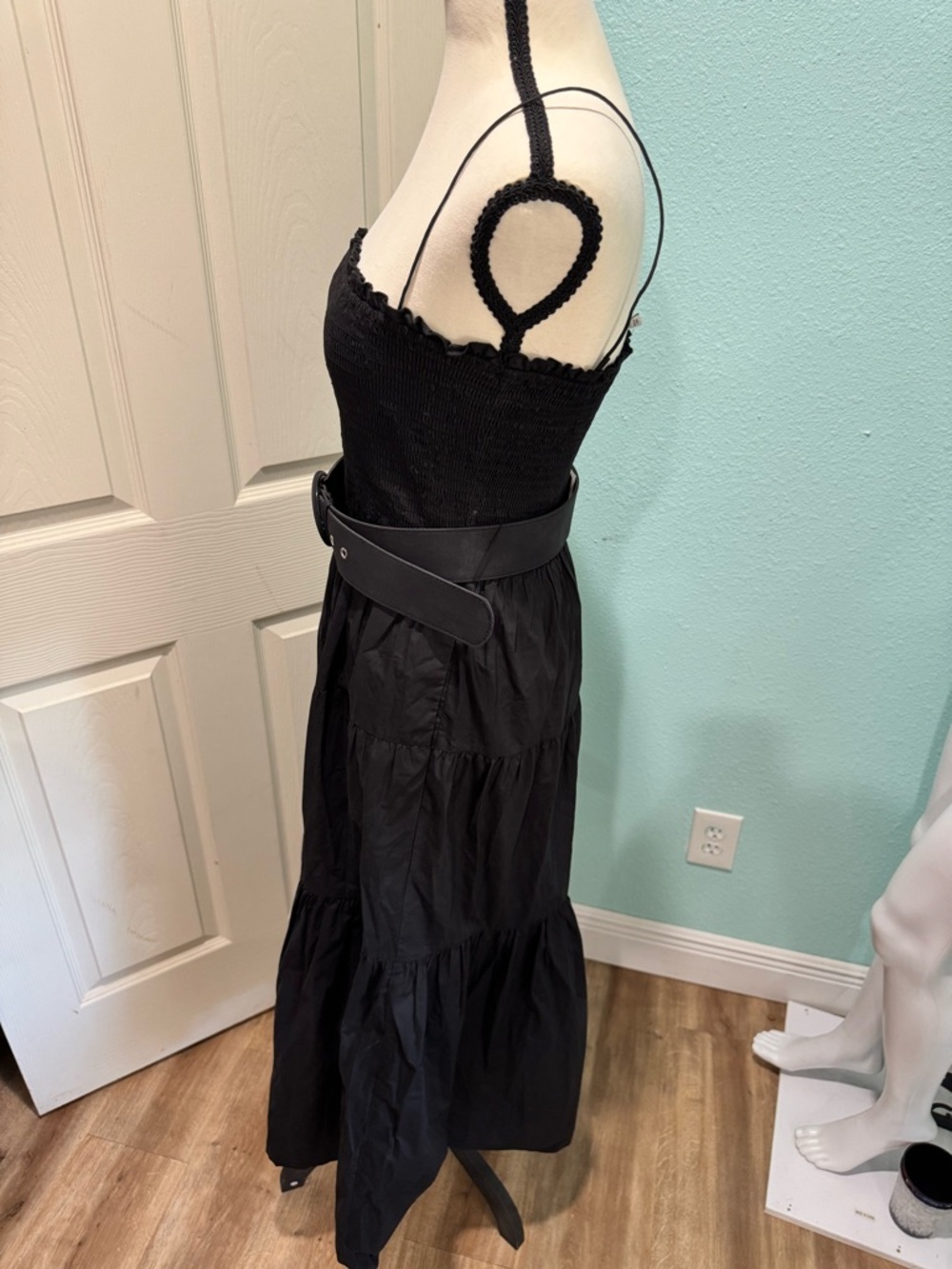 L'Academie The Nour Midi Dress in Black NWT - Picture 3 of 6